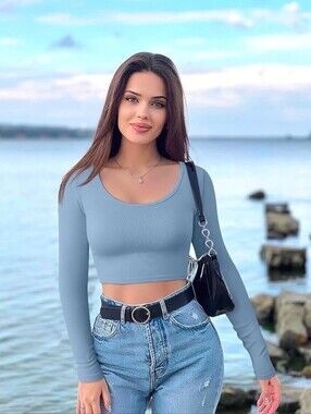OQQ Round Neck Crop Top